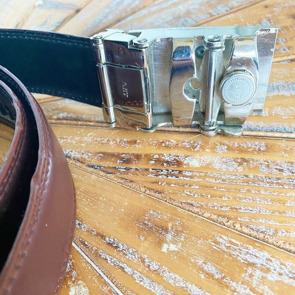 Used Men’s Brown Genuine Leather Belt - Picture 4 of 9
